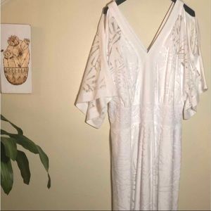 Lane Bryant 22/24 white pant jumper cutout detail